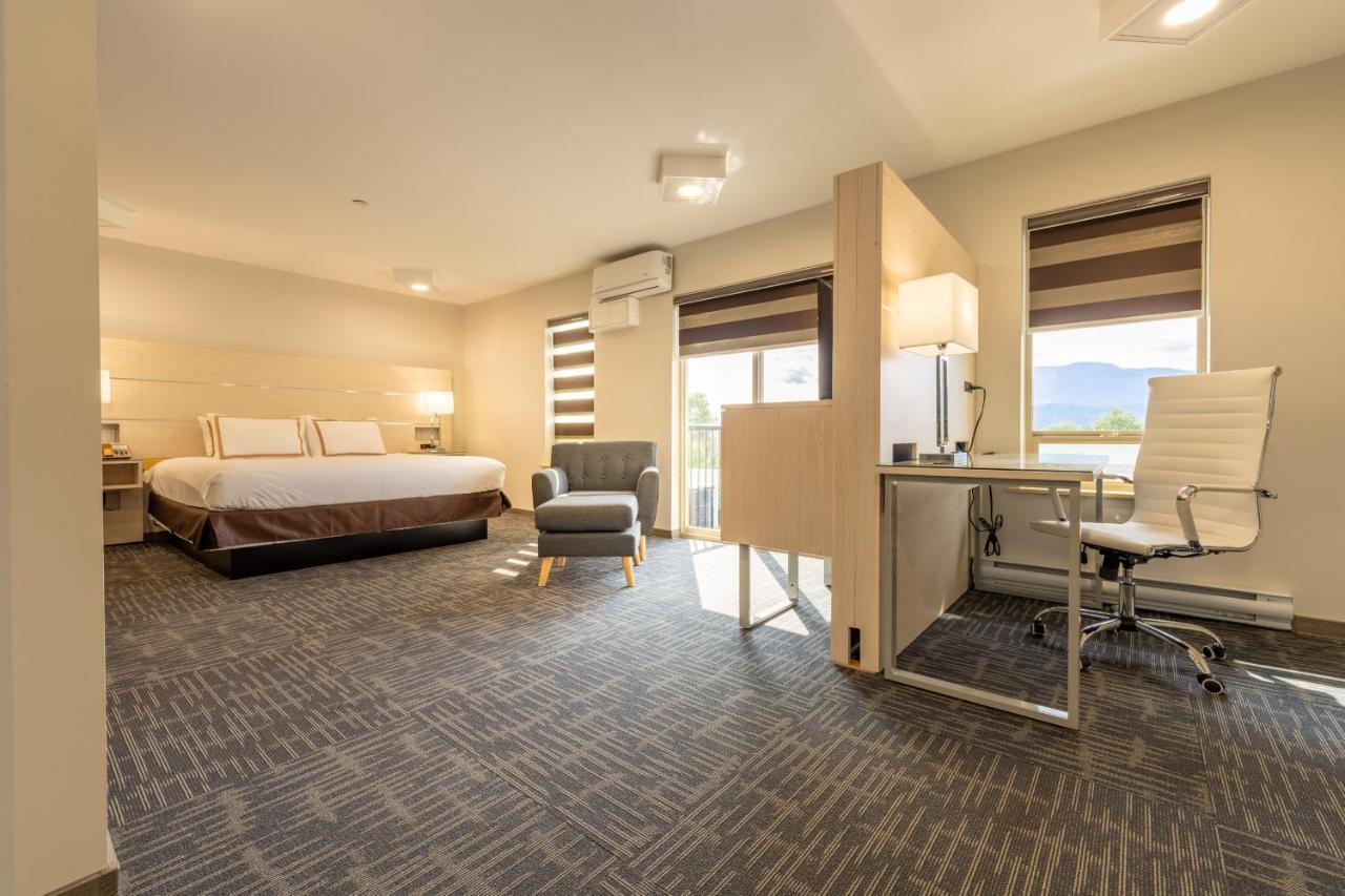 Quality Inn Sunshine Suites Terrace Zewnętrze zdjęcie