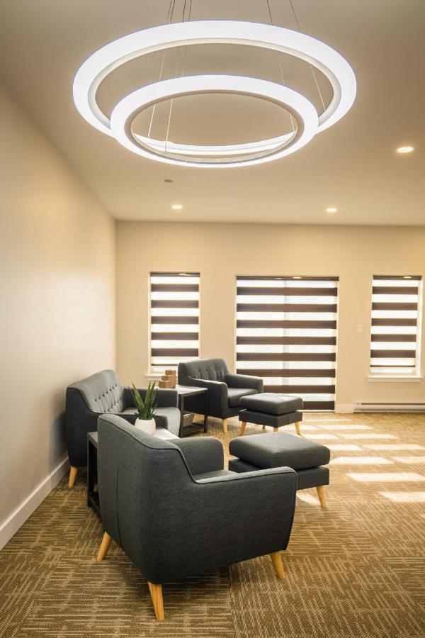 Quality Inn Sunshine Suites Terrace Zewnętrze zdjęcie
