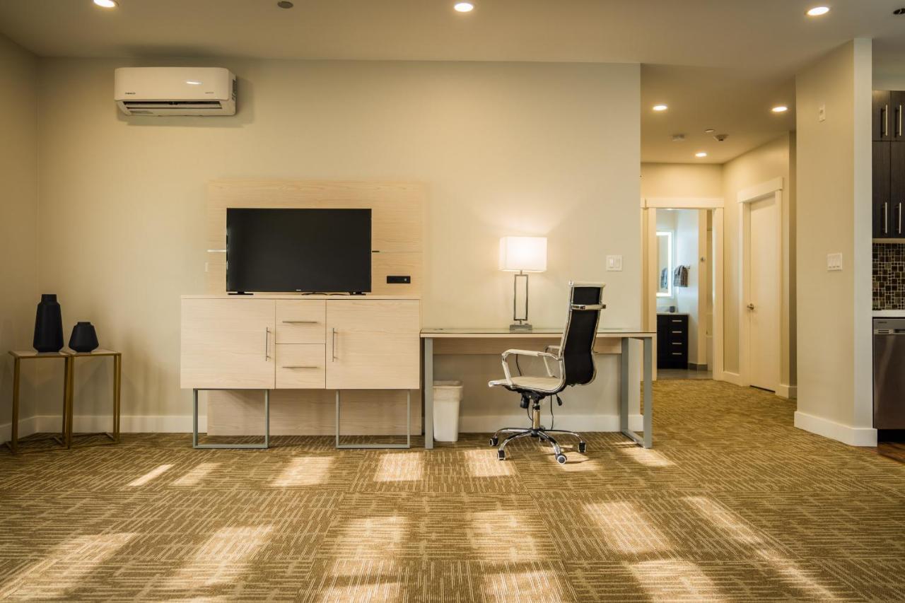 Quality Inn Sunshine Suites Terrace Zewnętrze zdjęcie
