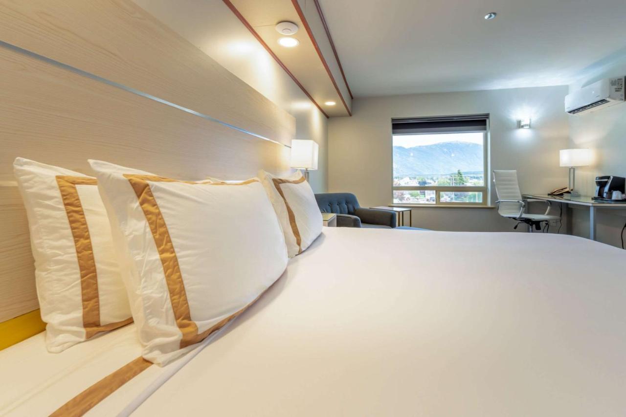 Quality Inn Sunshine Suites Terrace Zewnętrze zdjęcie