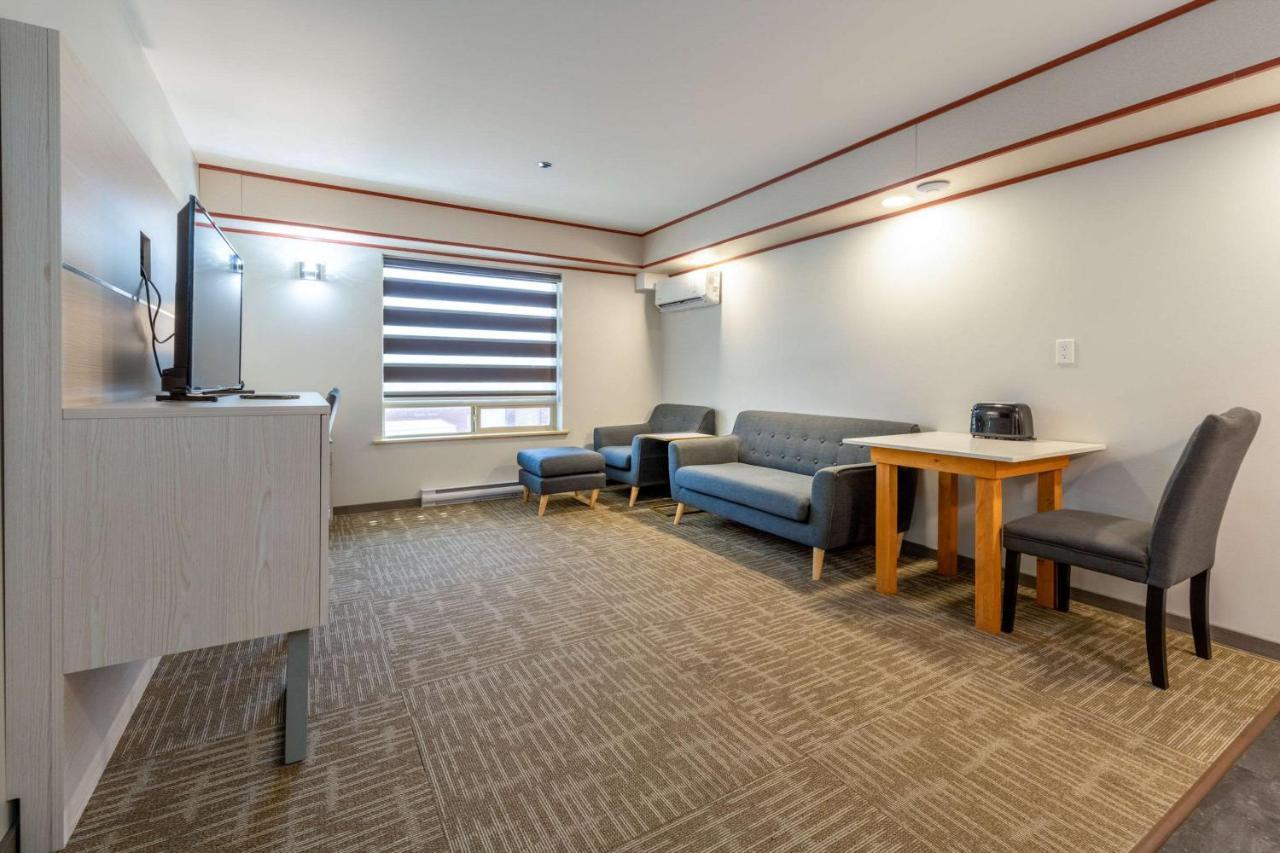 Quality Inn Sunshine Suites Terrace Zewnętrze zdjęcie
