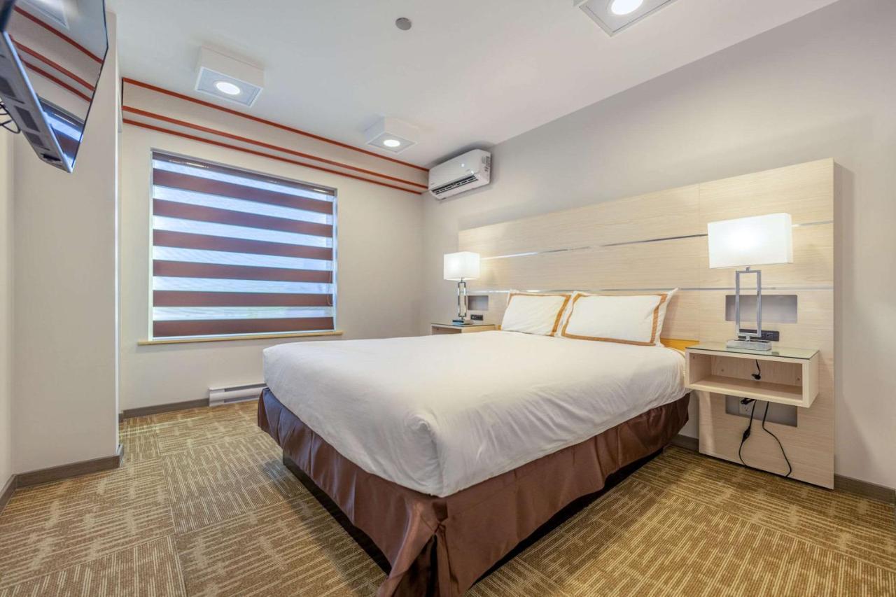Quality Inn Sunshine Suites Terrace Zewnętrze zdjęcie